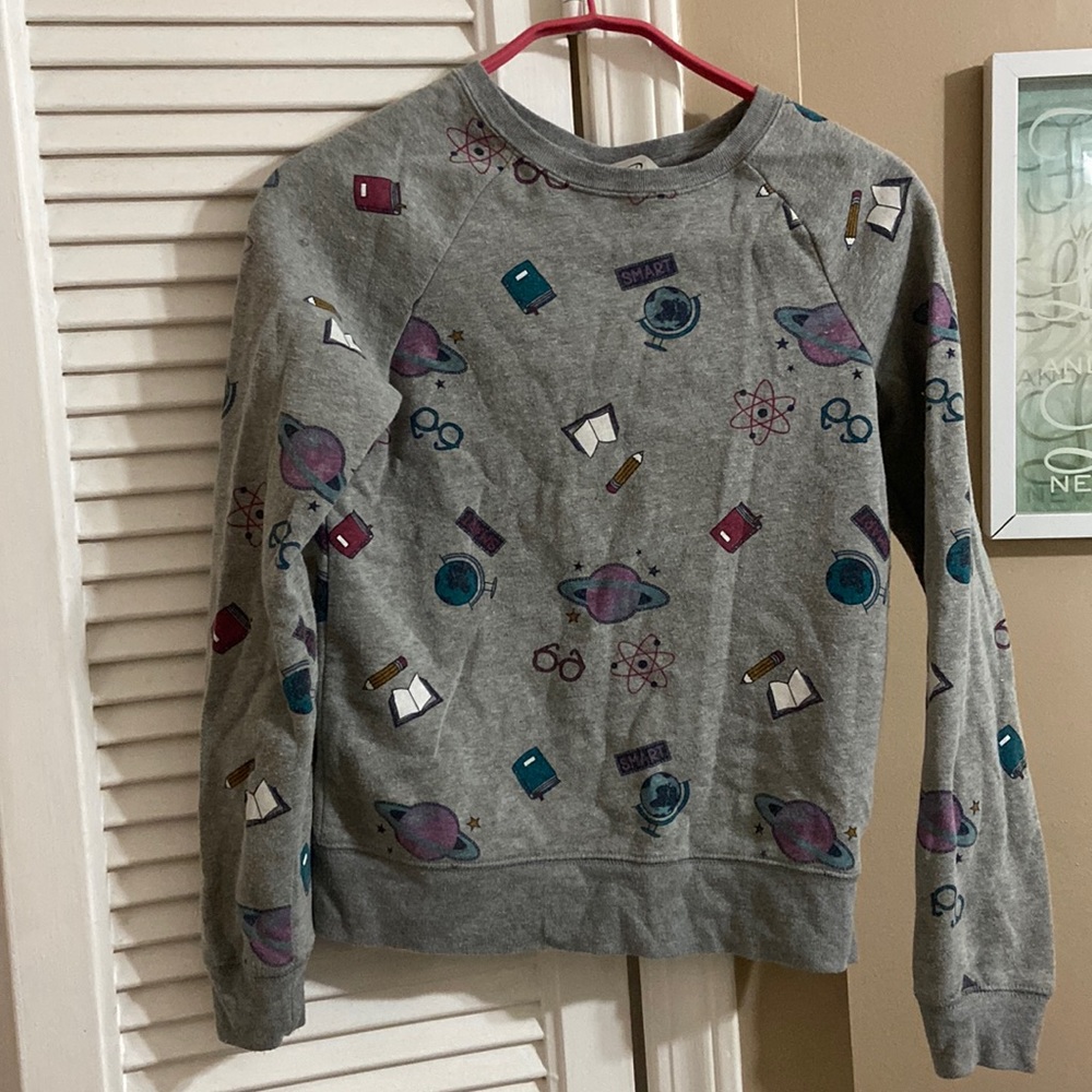 Sweatshirt